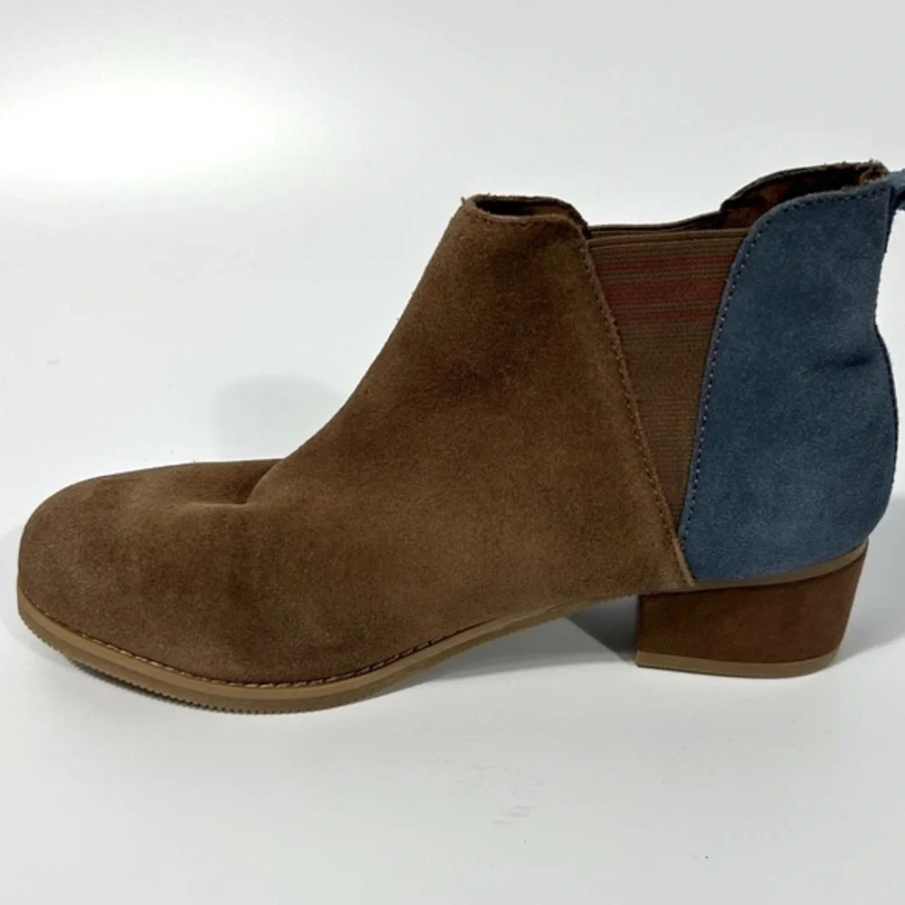 NEW TOMS Youth Esme Bark Suede Booties Size Y5.5